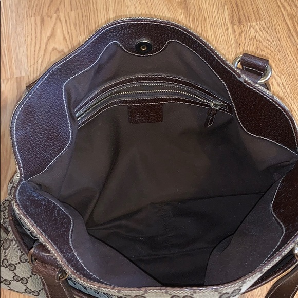 Authentic Gucci Shoulder Bag. OBO - Picture 5 of 16